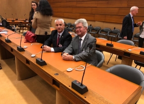 IMG-d4629aa8db469473e9b18b839e97813f-V-1